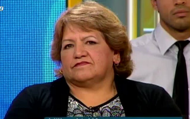 La demandada quiere que sus hijastros le paguen por su herencia