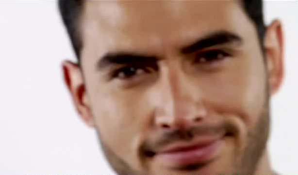 Candidatos a Míster Teletón prometen desde piquitos hasta desnudo total