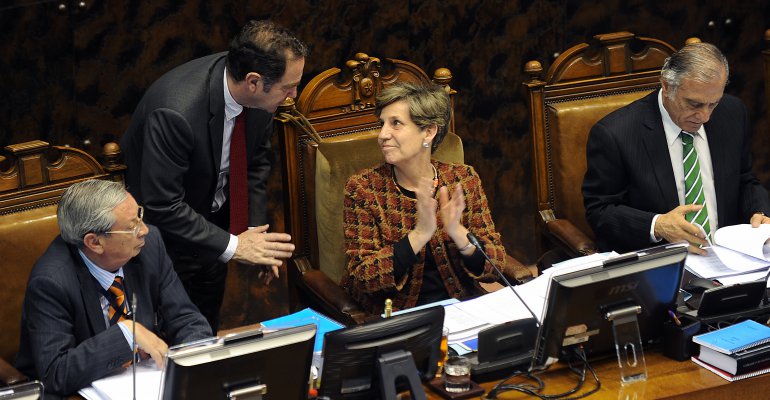 Hernán Larraín e Isabel Allende estarán este domingo en Tolerancia Cero