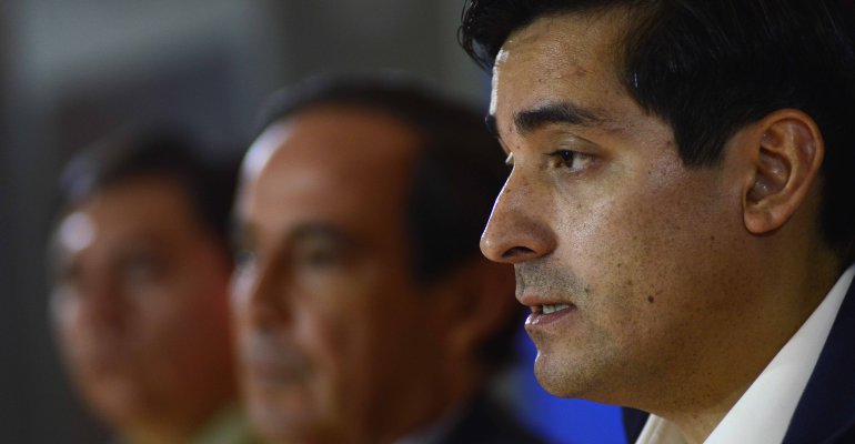 Ministro Peñailillo reconoce emisión de boletas a empresa vinculada a SQM