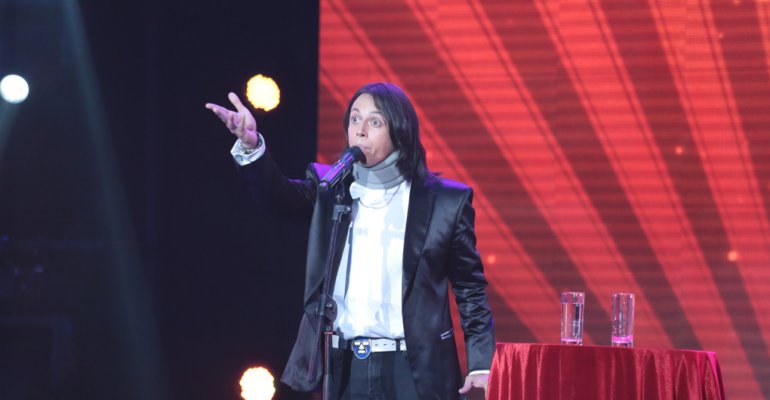 El particular humor de Joyan sacó risas en la gala de Talento Chileno