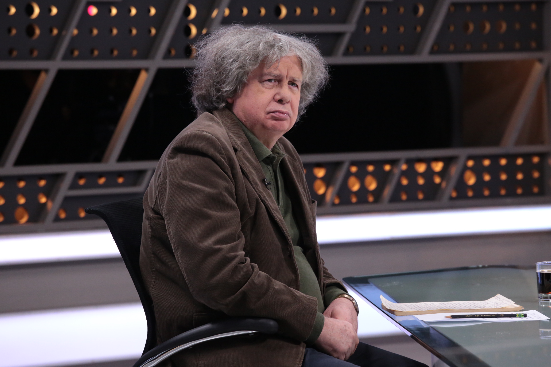 Fernando Villegas: El cambio de gabinete no significa nada, el proceso va a seguir su marcha