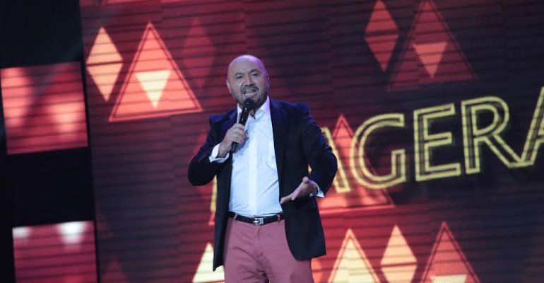 Exageraldo hizo reír con monólogo sobre los viajes en Transantiago