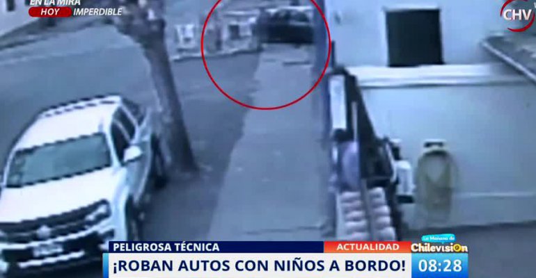 No tienen escrúpulos: Roban autos con niños a bordo