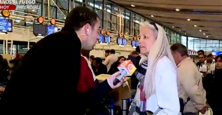 Pasajeros molestos por paro en Aeropuerto de Santiago