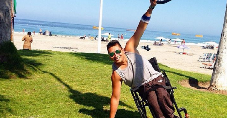 Joven que baila y enseña zumba en silla de ruedas viajó a Estados Unidos