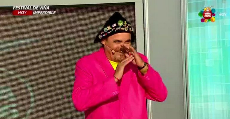 El Flaco sufrió ataque de risa cuando intentó enseñar el paso del cangrejo