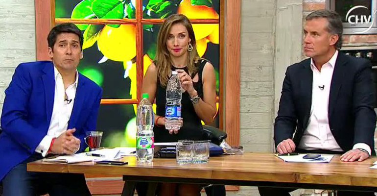 ¿Cuántos vasos de agua hay que tomar al día?