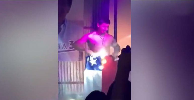 Polémica por vedeto que usó bandera chilena en show