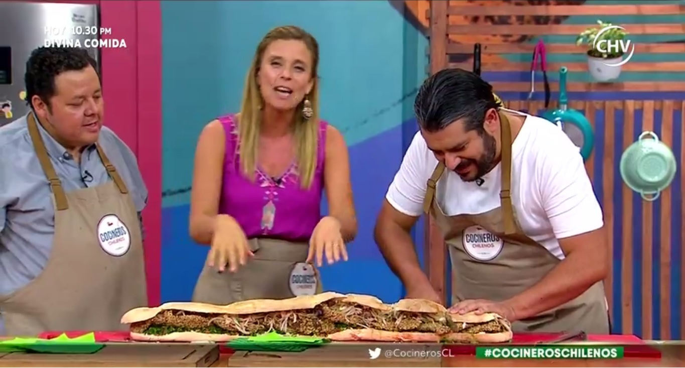 Doctor Pichangas deleitó con un sanguche de panita XL - Parte 3