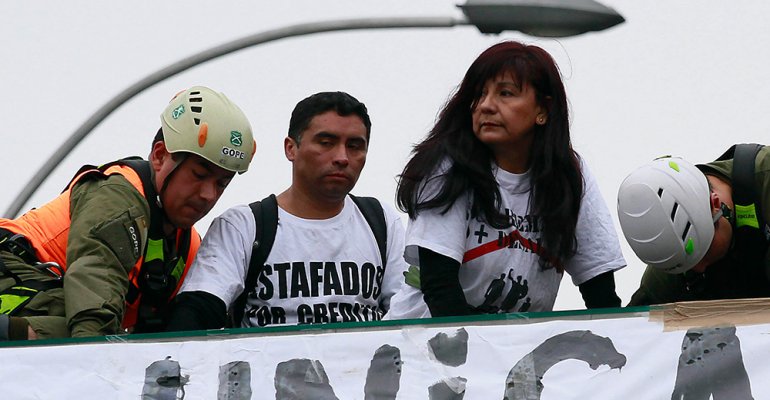 Deudores habitacionales protestaron en señalética por remate