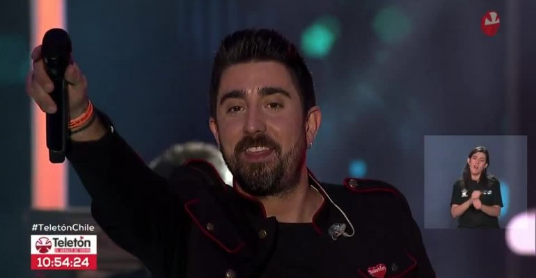 Álex Ubago regresó a Chile para decir presente en la Teletón