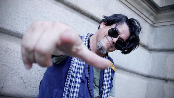 El grave pronóstico médico que enfrenta Joe Vasconcellos tras volcarse el bus en que viajaba