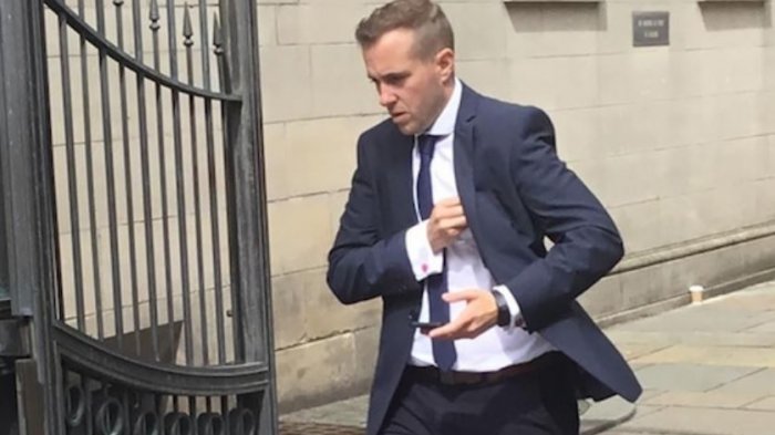 Hombre transgénero irá a la cárcel por usar un pene falso: Ex pareja acusó “dolor extremo”