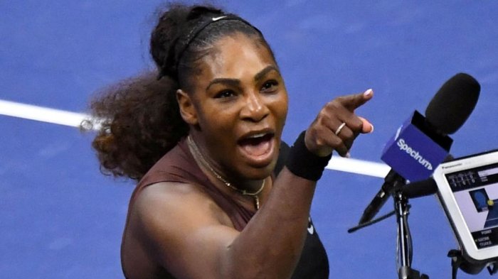 El día de furia de Serena Williams: Acusó de machista y ladrón al arbitro por esta razón