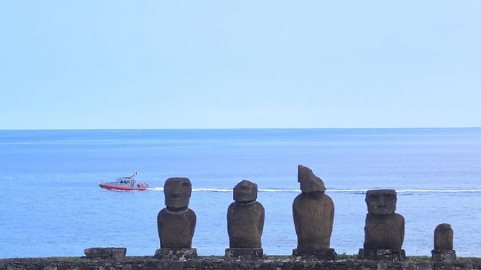 Delincuencia, recuperación cultural y residencia: Estos son los conflictos que debe enfrentar la mística Isla de Pascua