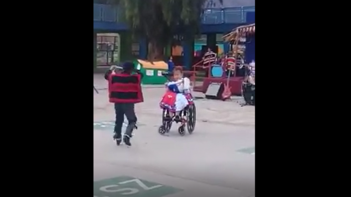Emotivo video: Niña que bailó cueca en silla de ruedas se convirtió en viral