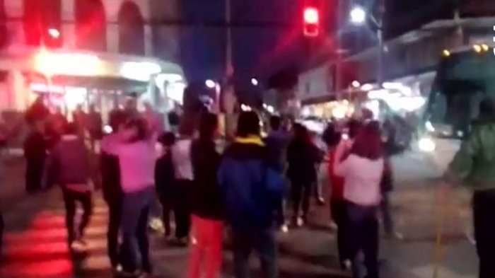 Vecinos de Quintero en contra de levantamiento de alerta amarilla tras grave episodio de contaminación