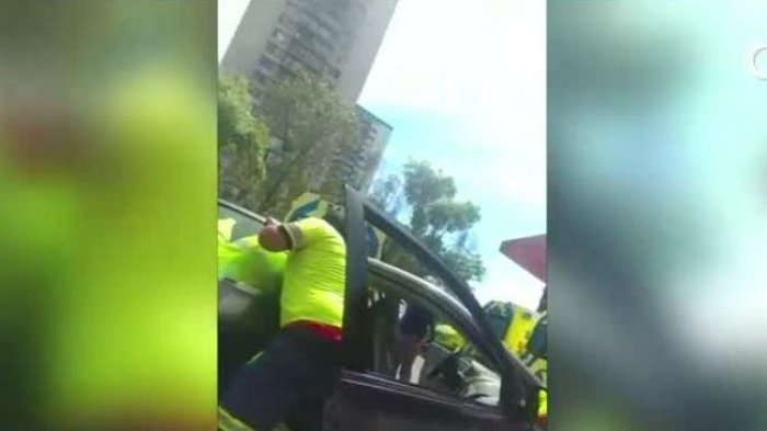 “Ayúdenlo”: El dramático traslado del sargento Yáñez a la Posta Central tras accidente en persecución