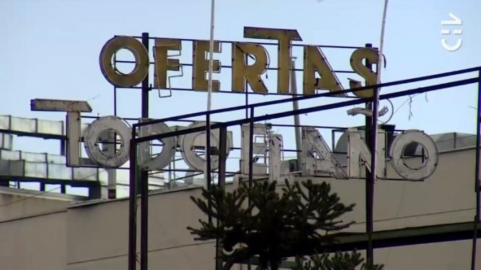 Bandas de extranjeros se tomaron centro comercial de Estación Central para vender drogas