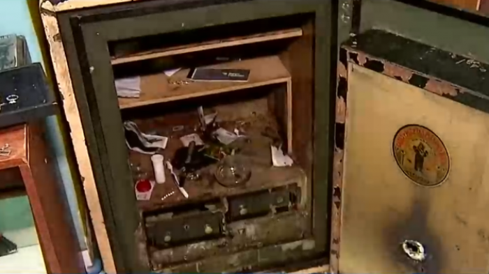 Solitario delincuente robó tres joyerías en pleno centro de Santiago