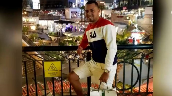 Motochorro implicado en la muerte de carabinero fue detenido en el aeropuerto de Argentina: Iba a escapar a España