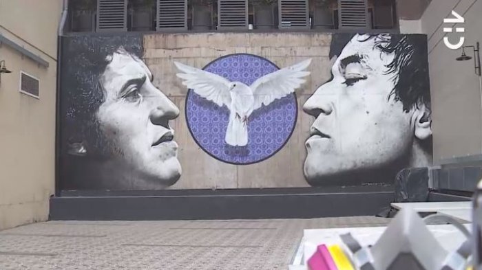 El emotivo mural que une a Víctor Jara y Jorge González