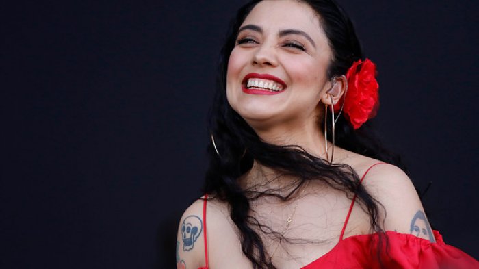 Mon Laferte revela que compuso una de sus canciones más famosas inspirada en un peruano
