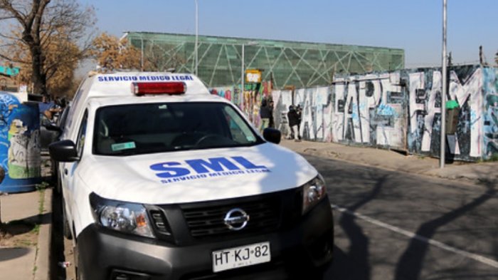 Los Ángeles: Una madre y su hija de 4 años fueron halladas muertas al interior de una casa