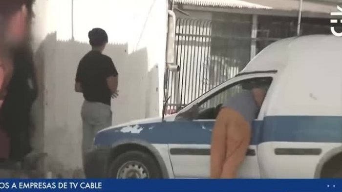 Encontraron camioneta donde se movilizaban sospechosos del robo de fusionadores de fibra óptica