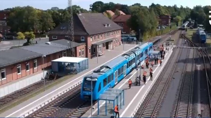 Modernos y tecnológicos trenes que fueron presentados en Alemania podrían llegar a Chile