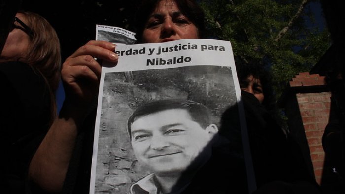 Tribunal determinó que hija de Nibaldo Villegas quedará a cargo del hermano del profesor asesinado