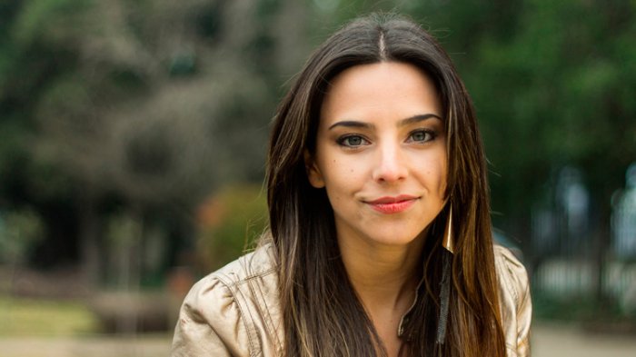 El toples de Daniela Castillo en Brasil: La cantante compartió sugerente foto en redes sociales