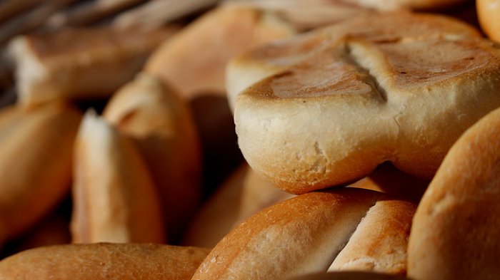 Locos por el pan: Destacan predilección de los chilenos por este producto en la celebración de su día mundial