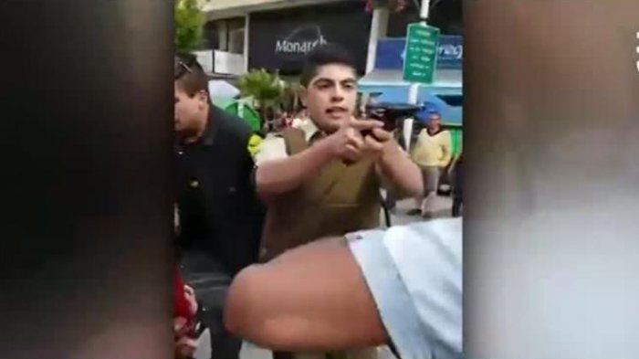 Carabinero sacó su arma de servicio en medio de detención de vendedores ambulantes