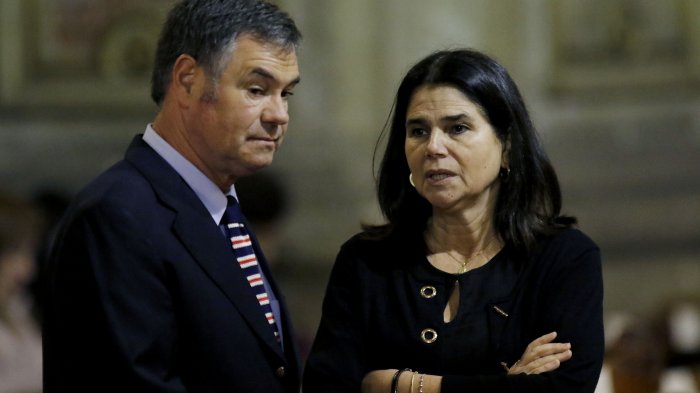 Tras agredir a adolescente: Diputada Ossandón entregó a su hijo a Carabineros