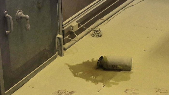 Encapuchados lanzaron bombas molotov a la oficina del rector del INBA