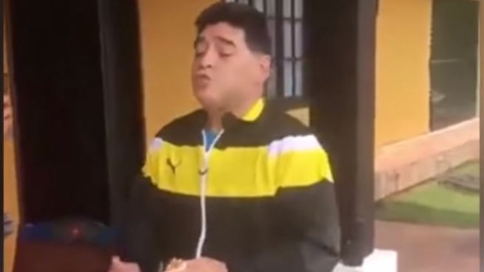 ¿Qué le habrá querido decir?: El extraño tuit de cumpleaños que Pelé le envió a Maradona