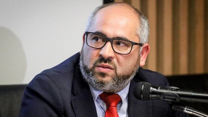 Suspenden a director de Unidad de Violencia de Género y Delitos Sexuales de Fiscalía Nacional por denuncia por acoso sexual