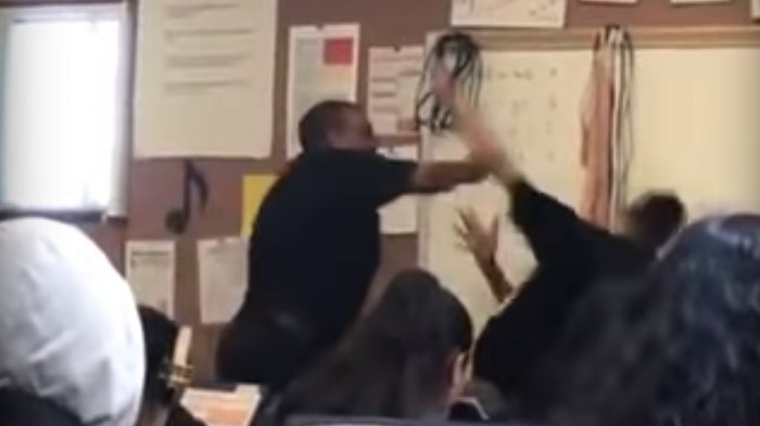 Profesor de música recolectó millonaria cifra tras ser arrestado por golpear a un estudiante