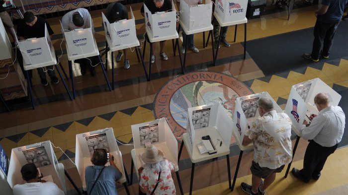 Estados unidos realizó elecciones legislativas en medio de polarización política por “caravana de migrantes”