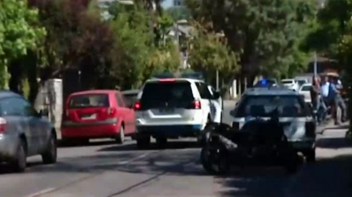 Mujer fue encontrada muerta en Las Condes: Estaba sobre su cama y cubierta con sábanas