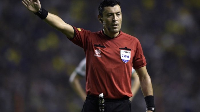 Prensa argentina explota tras conocer la oscura historia del árbitro chileno que arbitrará la final Boca-River