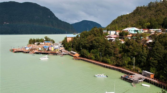 Cañones de supuestas embarcaciones piratas fueron hallados en Caleta Tortel: Tendrían 400 años