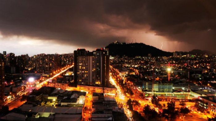 ¿Santiago necesita más árboles? Esto dicen los expertos para mitigar efectos del cambio climático