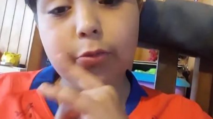 Entrevistas y miles de seguidores en Instagram: La explosiva fama que ha logrado el niño que conoció a Alexis