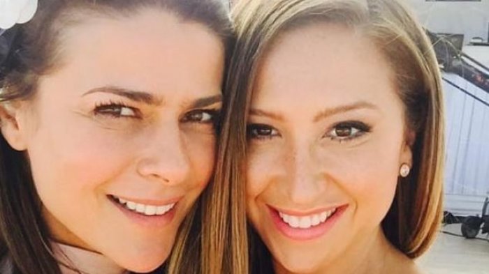 “Se nota la clase”: Ola de comentarios negativos en contra de Luli por foto junto a Tonka Tomicic