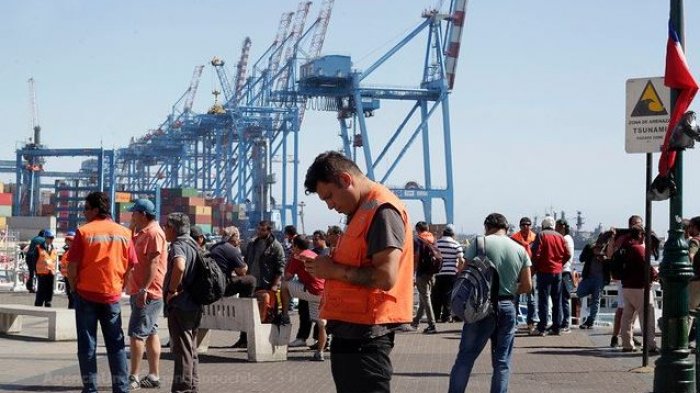 Paro de trabajadores portuarios en Valparaíso cumple décimo día y Gobierno manifestó su preocupación