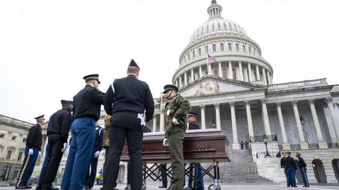 Washington se prepara para despedir a su presidente número 41