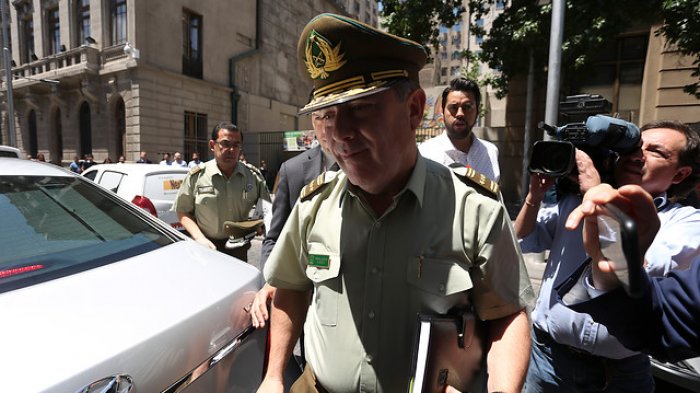 General Director de Carabineros fue llamado a reunión de emergencia en La Moneda